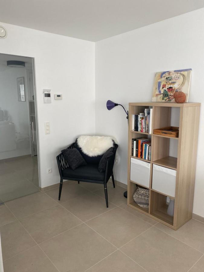 Lichtrijk 2-Slaapkamerappartement Met Zeezicht En Gratis Parking Oostende Exterior foto